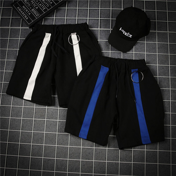 Спортни мъжки шорти в черен цвят с цветни ленти