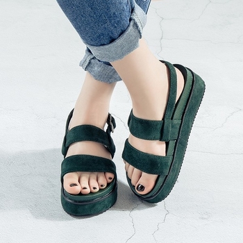 Велурени дамски сандали в зелен и черен цвят
