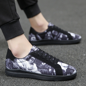 Χρωματιστά άνδρες πάνινα παπούτσια σε μαύρο, κόκκινο και μπλε