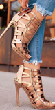 Бохемски дамски сандали на висок ток в златист цвят