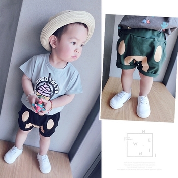 Интересен модел къси детски шорти за момчета