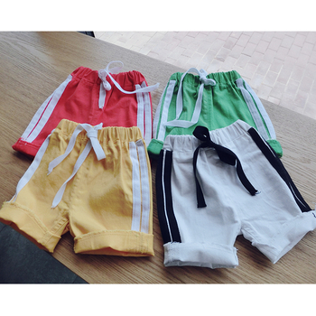 Детски панталони за момчета в зелен, жълт, червен и бял цвят
