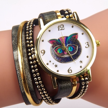 Дамски часовник с много интересно шарено коте на циферблата - 2 модела
