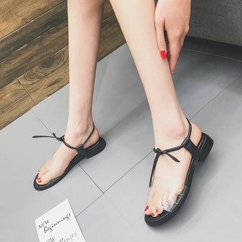 Черни дамски сандали с прозрачна каишка, подходящи за ежедневието