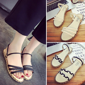 Φρέσκα σανδάλια για τις κυρίες με υφαντά λουριά