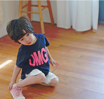 Ежедневна детска блуза за момчета с анимационно изображение в тъмносин цвят