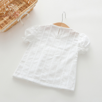 Свежа детска блуза за момичета в бял цвят с бродерия