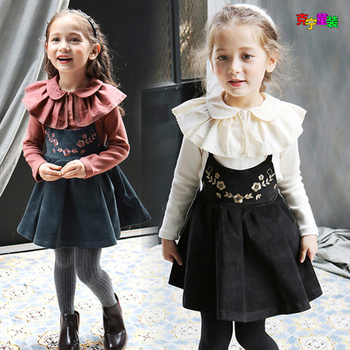 Стилна детска рокля с бродерия