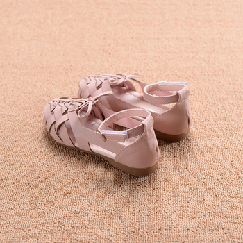 Интересен модел детски сандали за момичета в розов, черен и бежов цвят