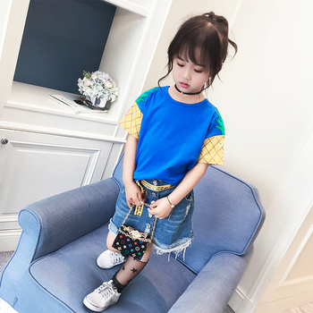 Παιδική μπλούζα για τα κορίτσια σε μπλε χρώμα με διακόσμηση