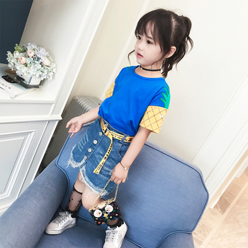 Свежа детска блуза за момичета в син цвят с декорация