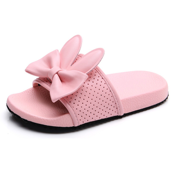 Ежедневни детски чехли с 3D декорация в бял, черен и розов цвят