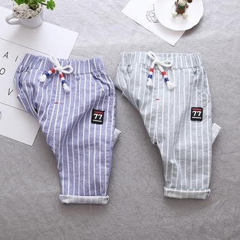Детски панталони в различни модели за момчета и момичета