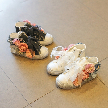 Όμορφα παιδικά πάνινα παπούτσια με floral 3D διακόσμηση