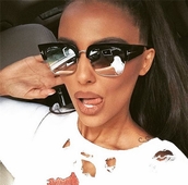 Модерни дамски очила в различни цветове