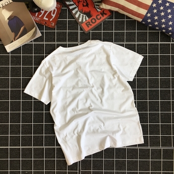 Семпла мъжка тениска с картинка на риба в бял цвят