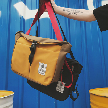 Κομψή ανδρική τσάντα  σε δύο χρώματα - πολύ άνετη