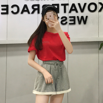Ежедневен дамски комплект - широки панталони и тениска в червен цвят