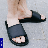 Актуални чехли за мъжете с лепенки в черен цвят