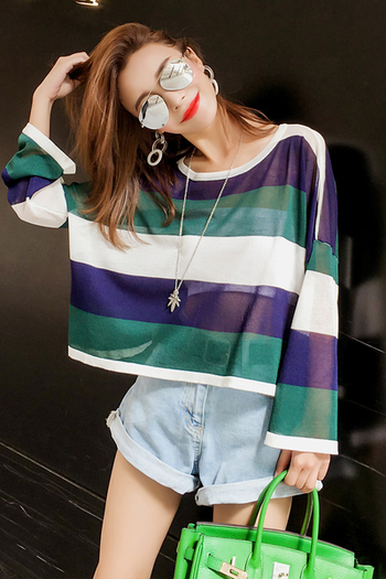 Κομψή γυναικεία  μπλούζα με μακρύ μανίκι σε ευρύ σχέδιο σε δύο χρώματα