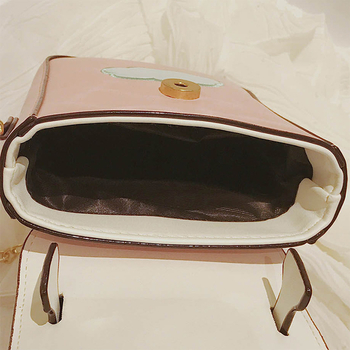 Сладка дамска чанта в правоъгълна форма в розов и черен цвят