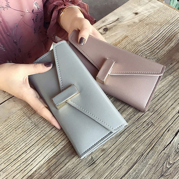 Красив дамски портфейл  в три цвята с метална декорация