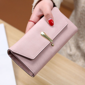 Нежен портфейл за дамите с метална декорация