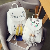 Καλοκαιρινό γυναικείο σακίδιο με φούντα και κεντήματα σε έξι χρώματα