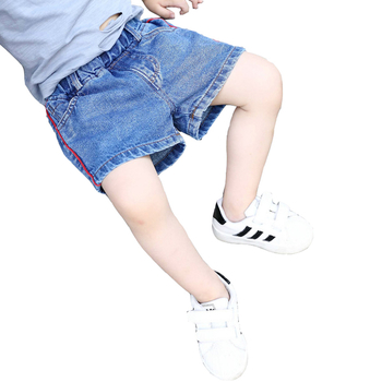 Детски дънкови панталонки за момчета в три модела