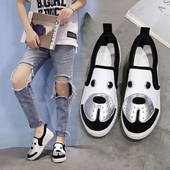 Κομψά γυναικεία πάνινα παπούτσια  με ασπρόμαυρο χρώμα