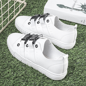 Όμορφα γυναικεία αθλητικά παπούτσια- λευκά και μαύρα