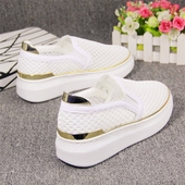 Γυναικεία μοκασίνια με ψηλά πέλματα