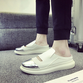 Ένα ενδιαφέρον μοντέλο ανδρικά μοκασίνια σε τρία χρώματα