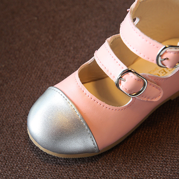 Стилни детски обувки за момичета с две каишки в бял и розов цвят