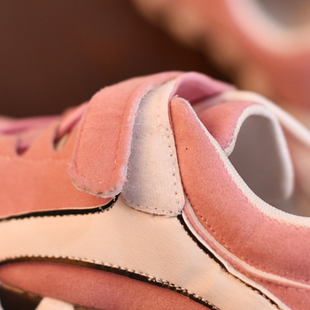 Όμορφα πάνινα παπούτσια για κορίτσια σε ροζ και μοβ χρώμα με  λουράκια βελκρό