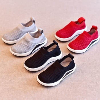 Αθλητικά παιδικά παπούτσια για αγόρια και κορίτσια χωρίς κορδόνια σε τρία χρώματα