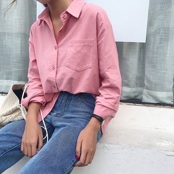 Сладка дамска риза в розов цвят, подходяща за ежедневие
