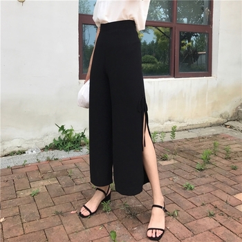 Модерен дамски панталон с висока талия и с цепка по дължината