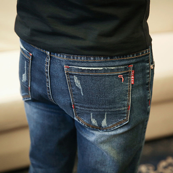 Мъжки slim fit дънков панталон - много актуален