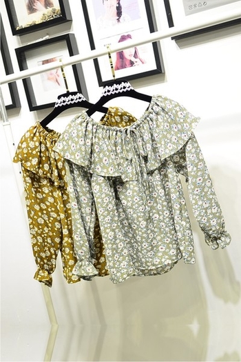 Стилна дамска риза с флорални мотиви в два цвята в свободен модел