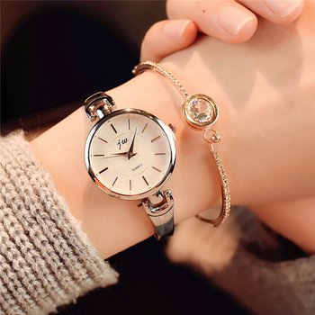 Υπέροχο απλό γυναικείο  ρολόι