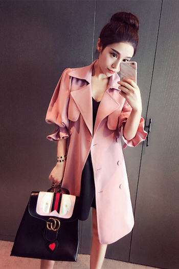 Много стилно и дълго дамско палто с 3/4 къдрави ръкави в розов цвят
