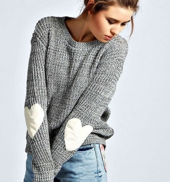 Πλεκτό γυναικείο πουλόβερ σε γκρι  και  με διακόσμηση