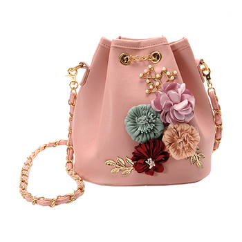 Μίνι  γυναικεία τσάντα  με 3D floral διακόσμηση με μεταλλική λαβή