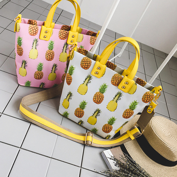 Свежа дамска чанта с декорация на плодове в два модела