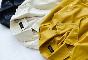 Кожено дамско яке в жълт, черен и бял цвят