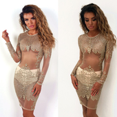 Μοντέρνο γυαλιστερό φόρεμα γυναικείο - διάτρηση, μακριά μανίκια και λαιμόκοψη