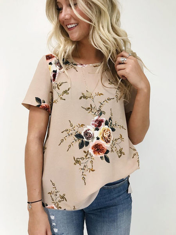 Όμορφο γυαικείο T-shirt  freestyle σε floral μοτίβο