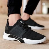 Красиви спортни маратонки за мъжете в сив и черен цвят