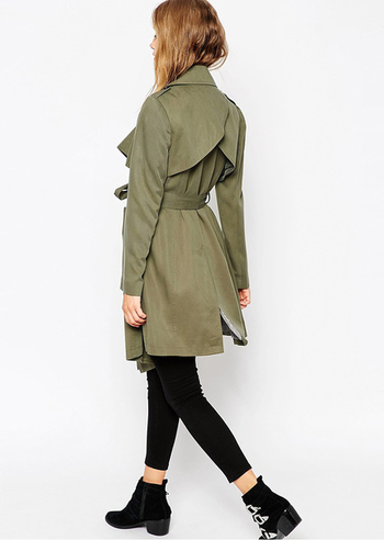 Стилно и дълго дамско палто във войнишкозелен цвят